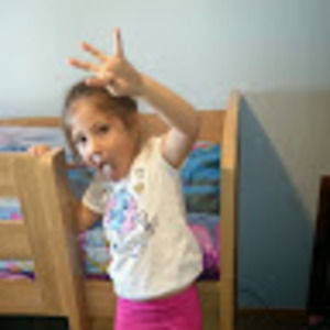 Meet your Posher, Danielle